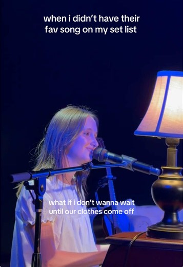Lights On Supremacy: Sadie Jean on Tour Moments