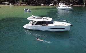 Greenline 39 | Hybrid Motor Yacht or Solar Electric Yacht | Eyachts