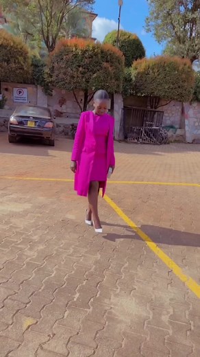 heels_straps (@heels_straps)’s videos with original sound - heels_straps