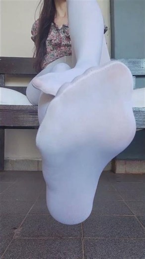 White Nylon Step by Step Motion