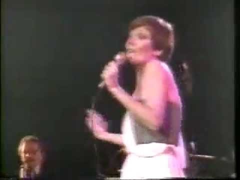 Maureen McGovern sings Different Worlds