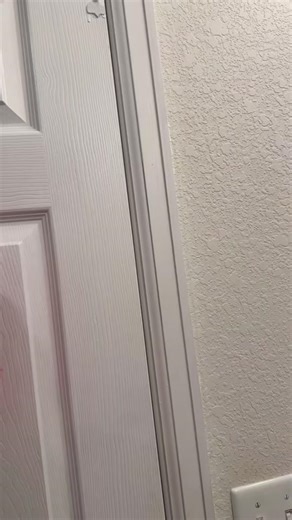 Funny Elmo Clips: Elmo Running a Tight Ship