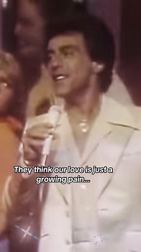 Grease Is The Word: Frankie Valli's Iconic 1978 Performance