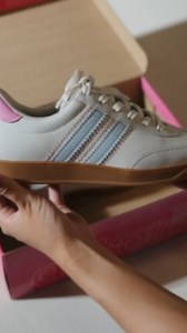 O tênis casual da Dakota traz um toque de cor e muita atitude para dar um up nos dias cinzas e deixar o look com a sua cara! Quem aí já se apaixonou? REF D0241-1 #dakota #serlindaeserfeliz | Dakota Calçados