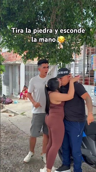 Catcalling in my neighborhood 🤣