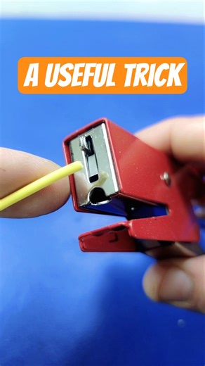 Helpful tips and tricks for removing electrical wire insulation at home using a simple tool #DIY