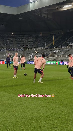 Incredible Olmo Skills Showcase for FC Barcelona Fans
