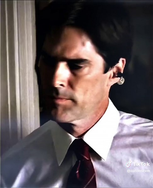 his bde is insane #aaronhotchner #aaronhotchneredit #thomasgibson #thomasgibsonedit #criminalminds #criminalmindsedit #fyp #foryoupage