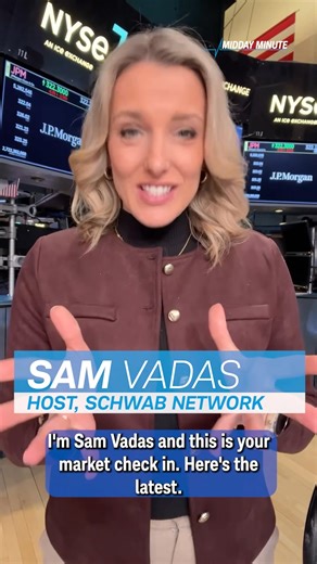 Sam Vadas breaks down the top movers of the morning session in today's market check-in: – The Dow fell over 400 points earlier after news that the DOJ is investigating Fed Chair Jerome Powell – Safe havens saw a pop, with gold and silver hitting a fresh high – In tech, chip stocks are rebounding, while Alphabet (GOOGL) hit a $4 trillion market cap – Bank stocks are under pressure after President Trump called for a one-year cap on credit card interest rates For more: schwabnetwork.com/?CID=SM:Fac