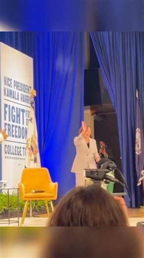 Reflecting on an amazing experience!! We were delighted to welcome Vice President Kamala Harris to Hampton University yesterday for a moderated conversation with our students, the first stop of her Fight for Our Freedoms College Tour. #fightforourfreedom #vpotus #hamptonu #elevatinghamptonexcellence | Hampton University- Official