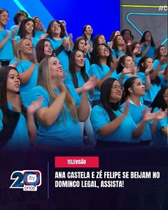 231K views · 11K reactions | No programa Domingo Legal deste domingo (19), Ana Castela e Zé Felipe surpreenderam os fãs com um momento especial: durante o quadro Passa ou Repassa, os cantores trocaram um beijo ao vivo e revelaram que estão se conhecendo melhor. Embora não tenham rotulado a relação como namoro, o clima de romance foi evidente no palco comandado por Celso Portiolli | Portal NaTelinha | Facebook