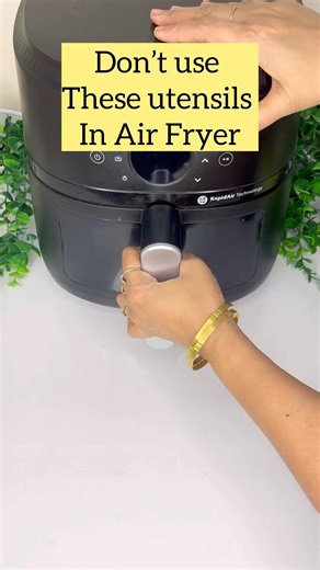 Stop ❌ Don’t Use These Utensils in Air Fryer | Air Fryer Safety Tips ⚠️ #shorts #youtubeshorts#viral