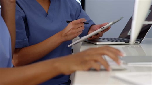 En dérapage, le déploiement du Dossier santé numérique est reporté pour éviter un autre fiasco de l'ampleur de SAAQclic