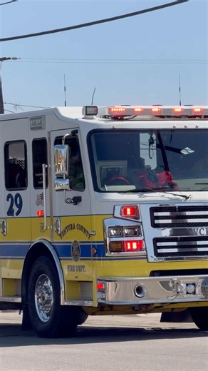 E29 Responds Code 3 to a Structure Fire #structurefire #firefighter