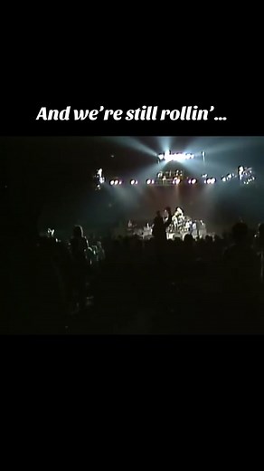 Roll on family, roll on crew…#RollOnTour #AlabamaBand #CountryMusic #RollOn