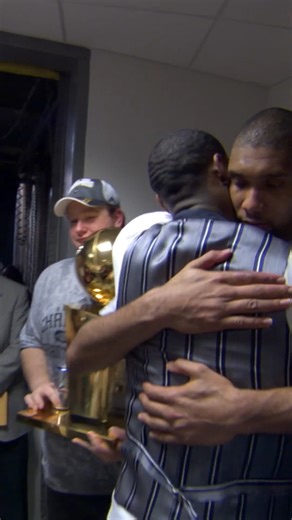 1.2M views · 24K reactions | Tim Duncan to LeBron 18 years ago 朗 Tonight, LBJ passes Duncan on the all-time WINS list! ⭐ | NBA | Facebook