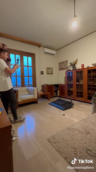 Backstage gone wrong ! Backstage finito male ! #behindthescenes #backstage @ivan_barrasso