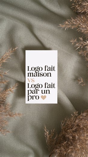 Marion 👩🏻‍🎨 Graphiste | Identité Visuelle | Branding on Instagram: "✨ Logo fait maison vs logo professionnel : parlons-en vraiment. Quand on lance son activité, surtout dans le bien-être, on fait souvent avec le cœur… et avec les moyens du moment. Créer son logo soi-même, c’est normal. C’est même courageux. 👉 Un logo fait maison, c’est souvent : ⏳ rapide 💰 économique 🤓 pratique pour démarrer Et honnêtement ? C’est OK au début. Personne ne devrait culpabiliser de faire seul quand on se lanc