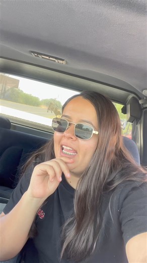 Nos invitaron a una fiesta de cumpleaños, estuvo todo muy divertido y a lupita se le perdio si cartera 😅😄 Video de las chimichangas: https://www.facebook.com/share/r/WVQq3BA47MeBYYTZ/?mibextid=0VwfS7 | Los carmelox