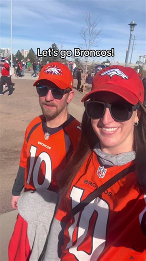 Broncos Game Experience: Cheering Through Losses