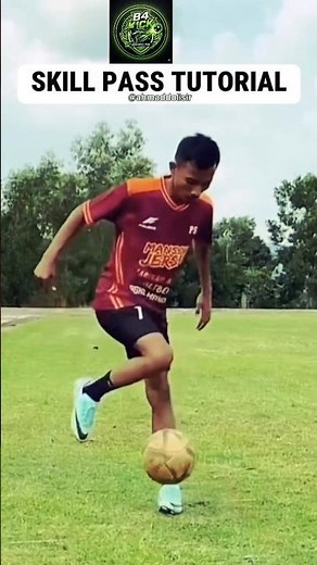 skills pass tutorial #viral #footballskills #amazing #viralvideo#skills #pass #tutorial #viralshorts