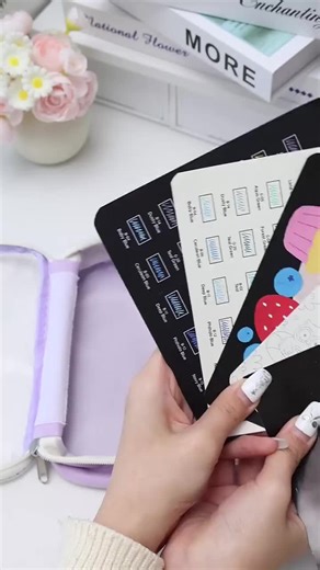 These 0.6mm Fine Point Colored Gel Pens are perfect for journals and colouring books, and they show up brilliantly on black paper. If you have any questions about the product, please leave a comment in the comments section ❤️ @shuttleart_official @shuttleart_promotions #shuttleart #colouring #handwriting #journal