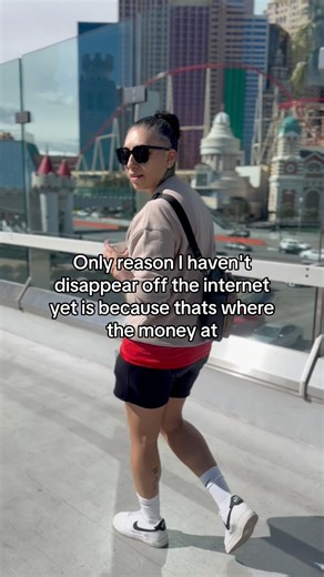 The internet literally prints money If you know how to use it... I don't clock in. I Log In. That's the difference. I reached another 6figures with my online businesses this year selling a HIGH IN DEMAND services. I can teach you how to use the internet to do this also… Once you're in, we're locked in and this will be the move that changes everything for you | Katherine Montez | Facebook