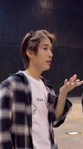 เติ้ลเฟิร์สวัน: ความเป็นมาของ #TleFirstone