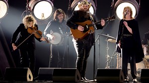 Chris Stapleton and Patty Loveless Hush the CMAs with Epic 'You'll Never Leave Harlan Alive'