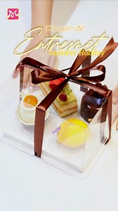 404 reactions · 22 shares | Set bánh Entremet chủ đề Summer Holiday trong buổi học Master Class vừa qua. Để lại thông tin để được tư vấn nhanh nhất về khóa học nhé! #HNAAu #entremet | Học Viện Bếp Bánh - Hướng Nghiệp Á Âu | Facebook