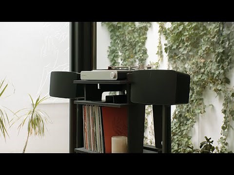 Victrola Stream Carbon Turntable