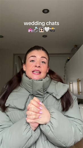 Do the wedding industry only do offers in Jan or do they pop up throughout the year?? Filmed this a couple weeks ago but my question still stands!!! #weddingchats #weddingtok #bridetobe #bridetiktok