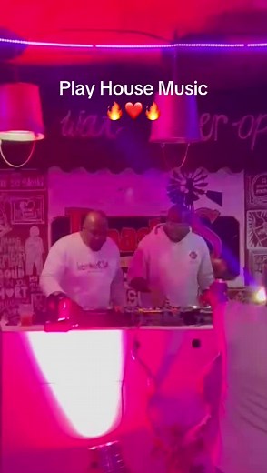 Benevolence: Deep House Music by Siz & Lazy K SA