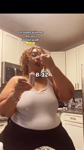 Hippnotic on Instagram: "I know you see it🥴🤣🤣 #yourfavoritesbbw #fyp #weightedvest"