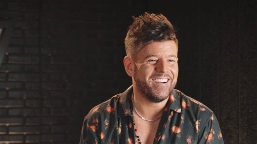 Pablo López demuestra su ingenio en La Voz y conquista el ahorcado con humor