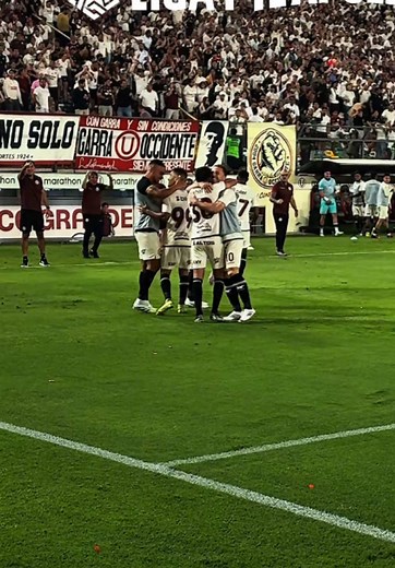 Golazo de Lisandro Alzugaray para Universitario