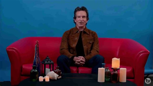 'Survivor' host Jeff Probst tests his knowledge of the long-running CBS series