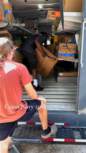 556K views · 24K reactions | Meanwhile back at home. The first of several Amazon Prime trucks coming today. We have been averaging about 1500-3000 packages a day thanks to our awesome supporters. I would like to give a big shoutout to my wife and sons and also all of the volunteers for helping us while this huge task. ❤️ #cajunnavy #cajunnavy2016 #amazon #helene | Cajun Navy 2016 | Facebook