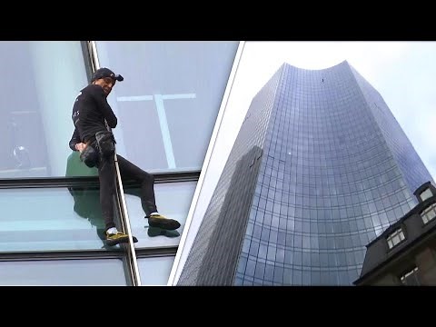 Daredevil Climbs Skyscraper Again Without Harness