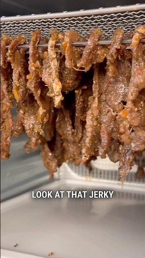 The BEST method to make old fashioned beef jerky (Peppers & Onions jerky recipe)