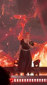 1.6M views · 10K reactions | Na poslednom vystúpení Let's Dance Tour ohúrila tanečnou šou pôvabná Tatiana Drexler  Spolu s tanečným partnerom Jánom Koleníkom rozpálili parket a bozk na záver všetkým vyrazil dych!  | Plus JEDEN DEŇ | Facebook