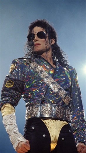 Mjes on Instagram: "During Michael Jackson’s concerts, the energy was so overwhelming that hundreds of fans would faint or collapse the moment they saw him on stage. The combination of flashing lights, deafening screams, and pure emotional intensity often caused people to hyperventilate or lose consciousness as soon as he appeared. Security teams and paramedics were stationed throughout the crowd, constantly pulling unconscious fans to safety — only for more to go down seconds later. This wasn’t