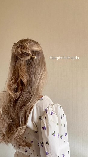 Michelle on Instagram: "How to style a hairpin easily: If you think hairpin is clueless, hope this tutorial helps. 💕 Tips. When stick the hairpin into the bun, you can’t just go straight forward. You have to go up and down. One theory of hairpin is using your hair to secure your pin and your pin to secure your hair. If you realize it, you can use the same theory on either a updo, a half updo or even a ponytail. 🪢✨ Jewelry hairpin @scrunchieisback Recycled comb @queenscrunchie Prep by heartless