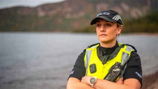 Highland Cops - Series 3: 1. Hunting the Salmon Snatchers