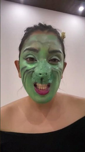 Grinch makeup tutorial —jim carrey grinch makeup #grinchtiktok