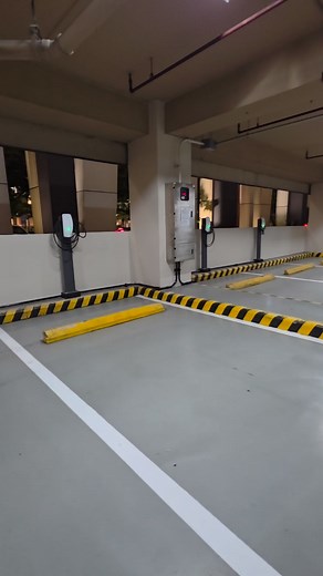 1.5K views · 16 reactions | Tesla City of Dreams Manila EV Charging Station (Destination Charger) Location: 1 Roxas Blvd Parañaque, Metro Manila 1701 Ground Floor parking Phase 1 Slot 431 - 434 Connector: Type 2 AC Rated Power: Four Level 2 chargers, up to 19 kW Number of Charging Points: 4 (can charge 4 vehicles simultaneously) Price: ₱16 per kWh Hours: Open 24/7 Free parking Exclusive to Tesla EVs only (as of November 2025) | Electric Car Guy | Facebook