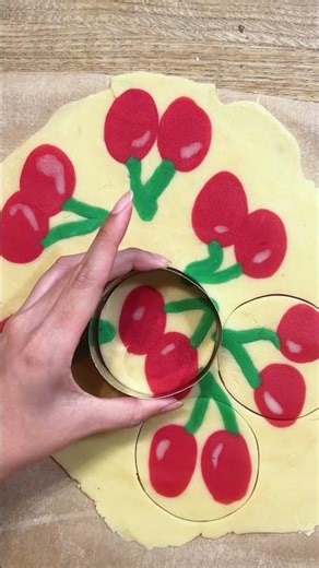 Your next spring bake🍒