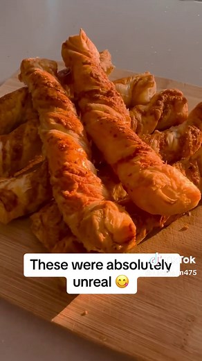 Delicious Homemade Cheese Twists Recipe