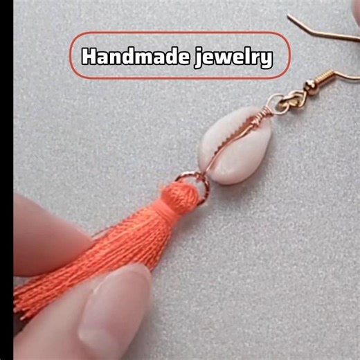 handmade jewelry/shell and thread earing #shortvideo #handmadeearrings