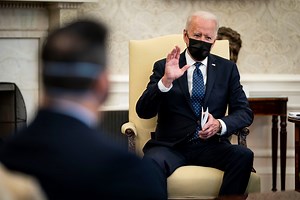 President Biden called George Floyd’s family to express his support, saying that he was praying for the “right verdict” in Derek Chauvin's trial. He defended his decision to weigh in on an unresolved trial, saying he waited until the jury was sequestered. https://nyti.ms/3arAzCy | The New York Times